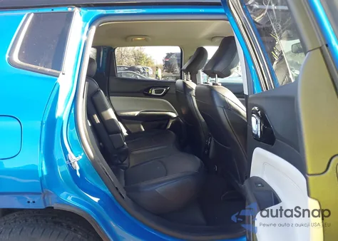 2022 Jeep Compass Limited 4X4 from USA, damaged, VIN 3C4NJDCB8NT154036